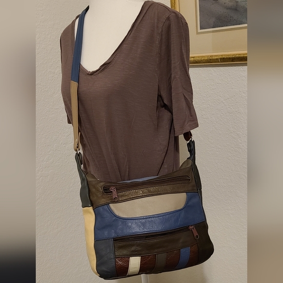 Leather Crossbody Handbag - Picture 2 of 12